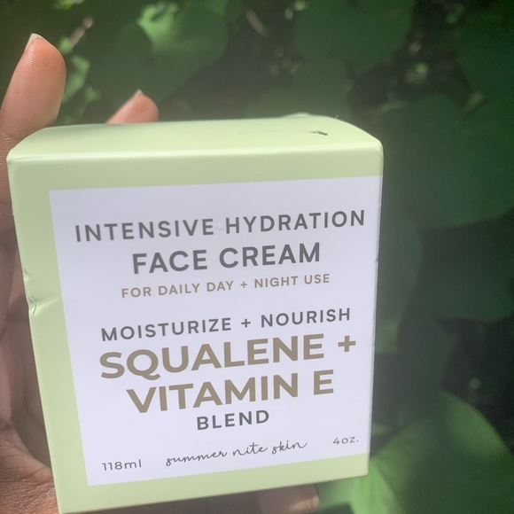 Intensive Hydraulic Face Cream | Squalene + Vitamin E blend - Picture 5 of 5